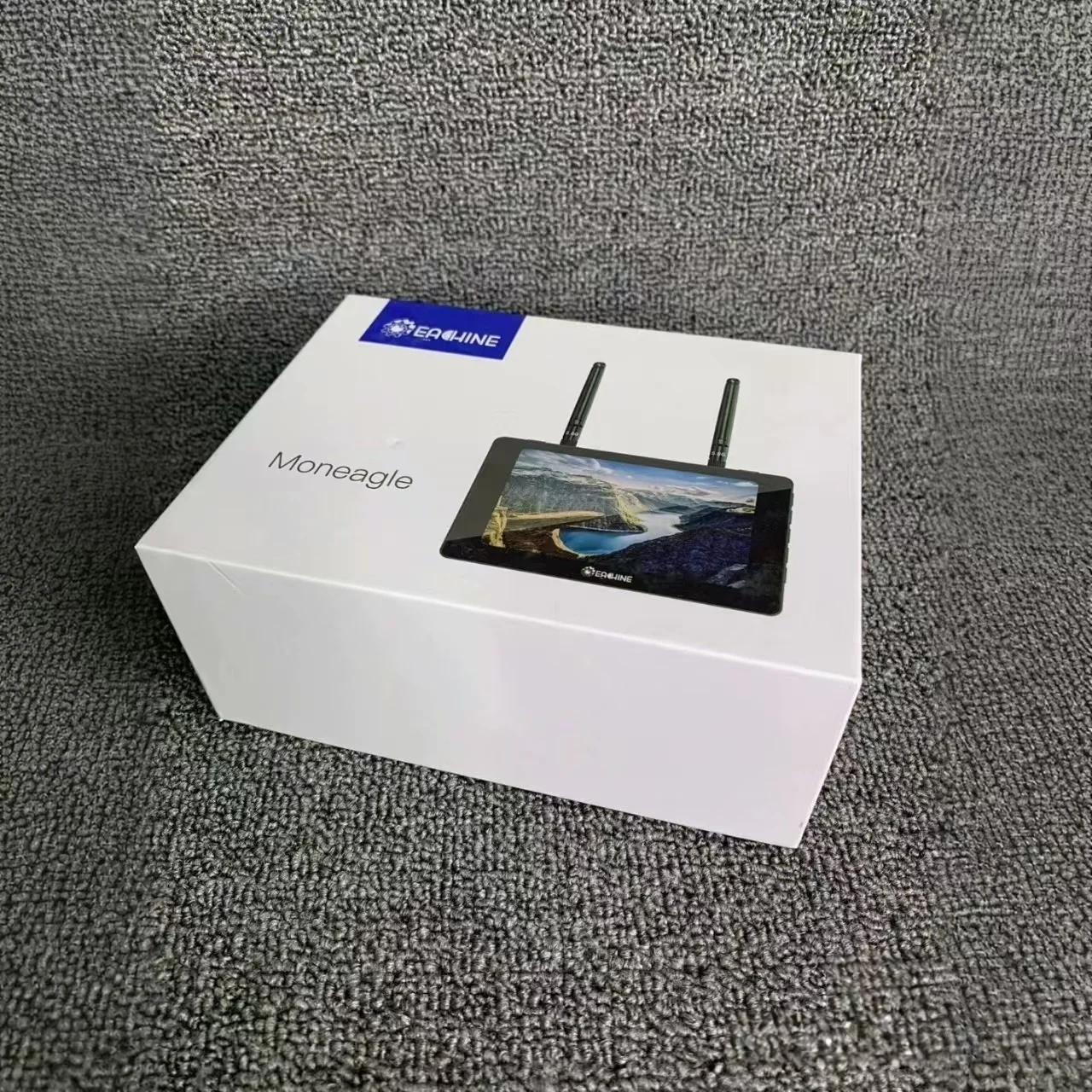 FPV Monitor 5.8G 5 inch Display with DVR High Drightness Integrated Built-in Battery with Steadyview Receiver for FPV Quadcopter