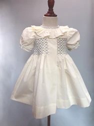 Robe de smocks brodée à la main pour filles, pur coton, col en cuir chevelu, manches bouffantes, beige, vêtements Eid, prince d'anniversaire, nouveau