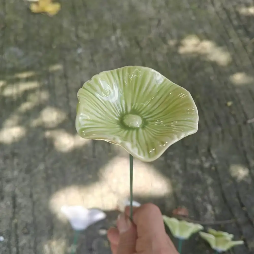 Flower Shaped Bee Butterfly Water Dispenser Creative Ceramic Insect Drinking Cup Colorful Garden Decoration Bird Supplies