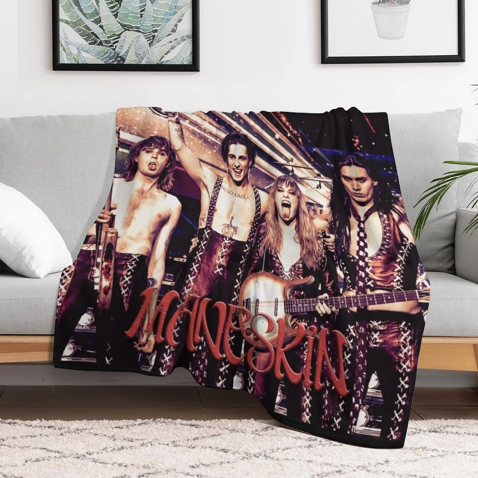 Maneskin glamrock rock band Throw Blanket Furrys Sleeping Bag Blankets Sofas Of Decoration Plush Blankets