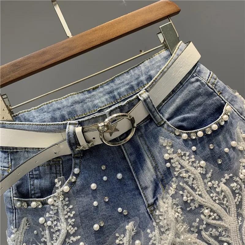 Summer Beads Rhinestones Lace Flower Ladies Denim Shorts Women European High Waist Washed Hot Pants Fashion Stretchy Jeans