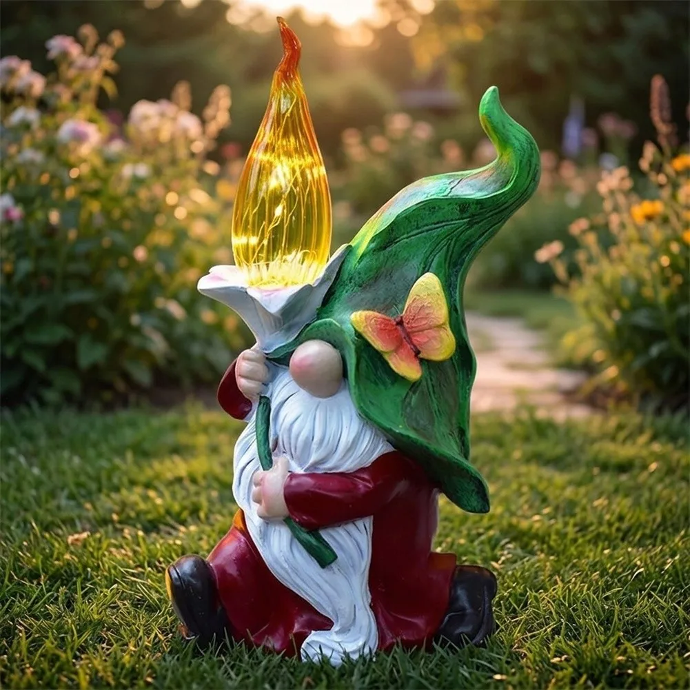 Garden Decoration for Solar Gnome Statue Resin for figurine Weather Resistant Garden Ornament Garden Statue Automatic Charging