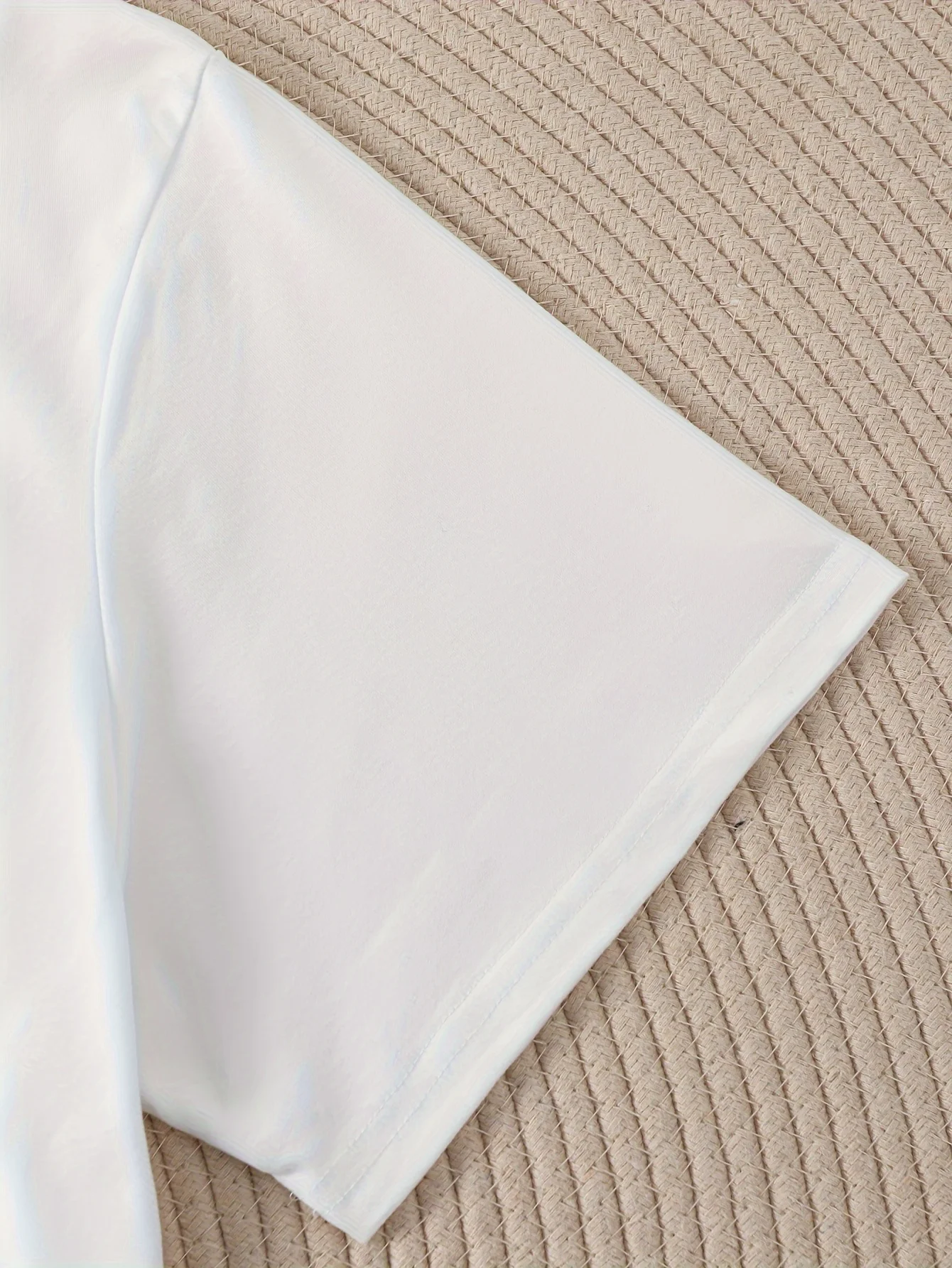 Women's Casual Short Sleeve Crew Neck T-Shirt - Blue Stripe & Red Heart Graphic Print, Medium Stretch Breathable Fabric