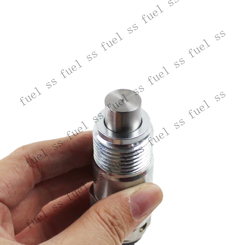 S+ 4PCS Fuel Injectors For Toyota Hilux Hiace 2.4 litre 2L 23600-59035 2360059035