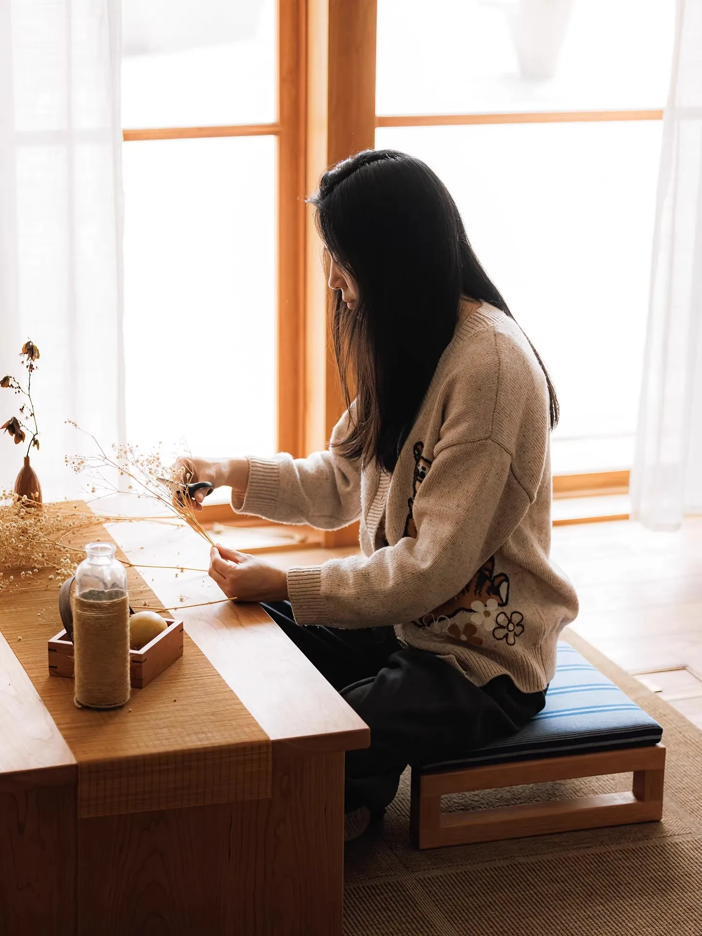 Japanese Style Home Use Cherry Wood Solid Wood Low Stool Living Room The Study Room Handmade Textile Fabric Small Square Stool