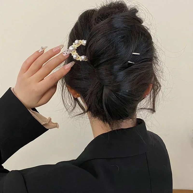 2025 New Chinese Style Pearl Tassel Hairpin with Ancient Style Swaying Women\'s Light Luxury U-shaped Horse Face Skirt Hairpin