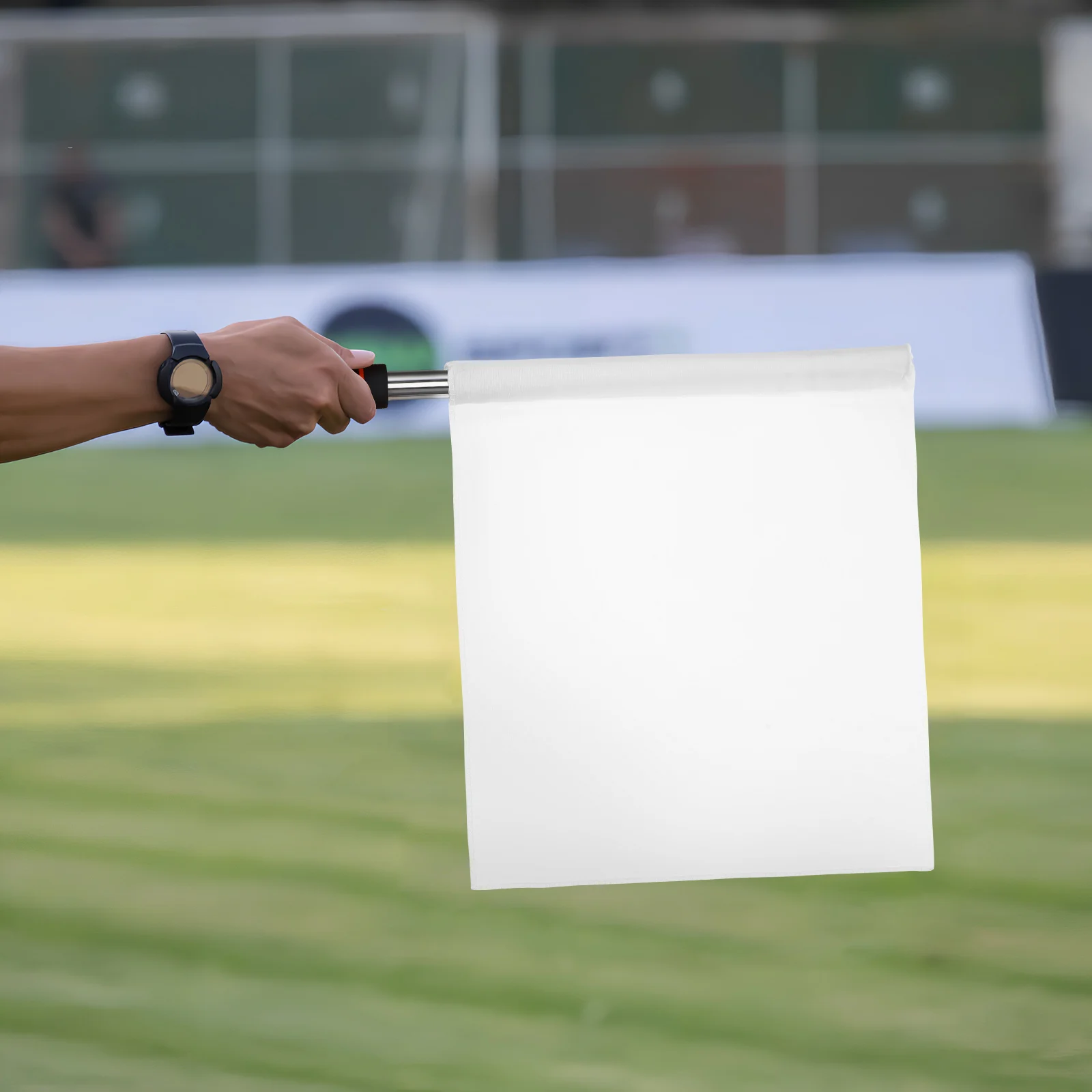 

4pcs Referee Flags Stainless Steel Pole High-Visibility Durable For Sports Match Officiating Line Judge Signaling Tool Waving