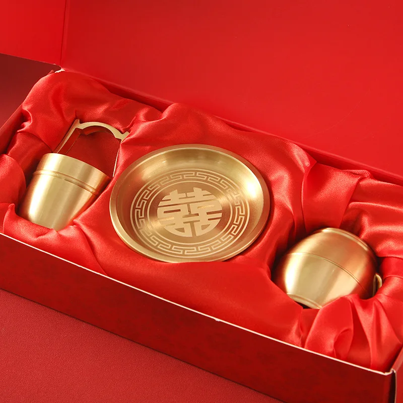 Brass Descendant Three-Piece Set One Bucket of Gold Creative Festive Engagement Ornament Wedding Celebra