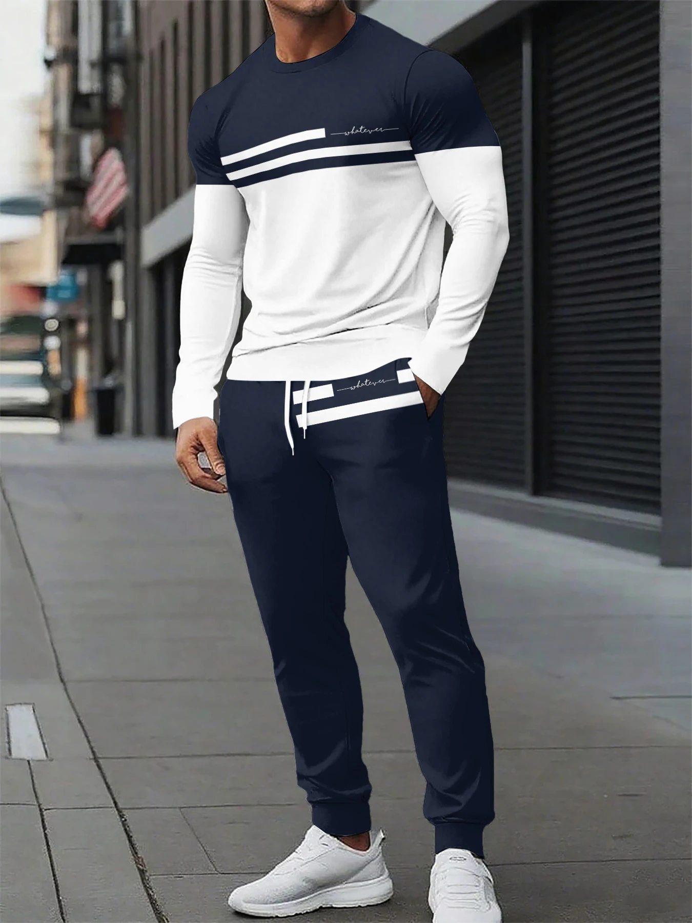 

The new men's suit is a casual simple breathable and lightweight outdoor men's wear