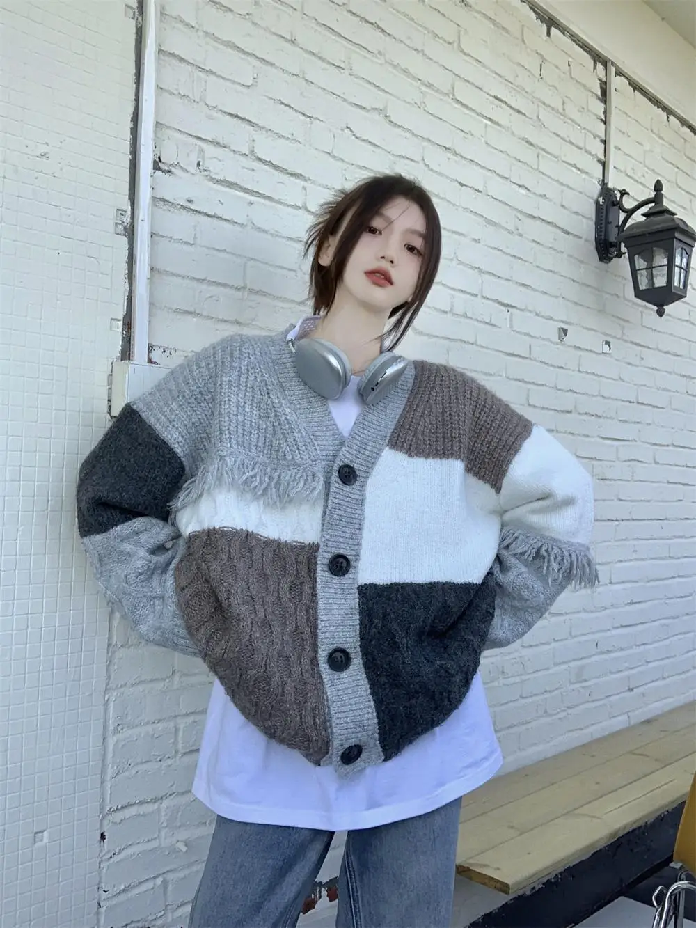 Retro lazy style V-neck tassel knitted cardigan coat for women autumn and winter Korean style niche chic top sweet sweater tops