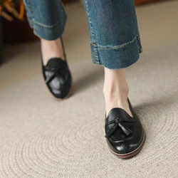 Soft Genuine Leather Round Toe Loafers Women Tassels Flats Slip On Simple Flat Shoes Lady Mules Spring Autumn Women Fringe Flats