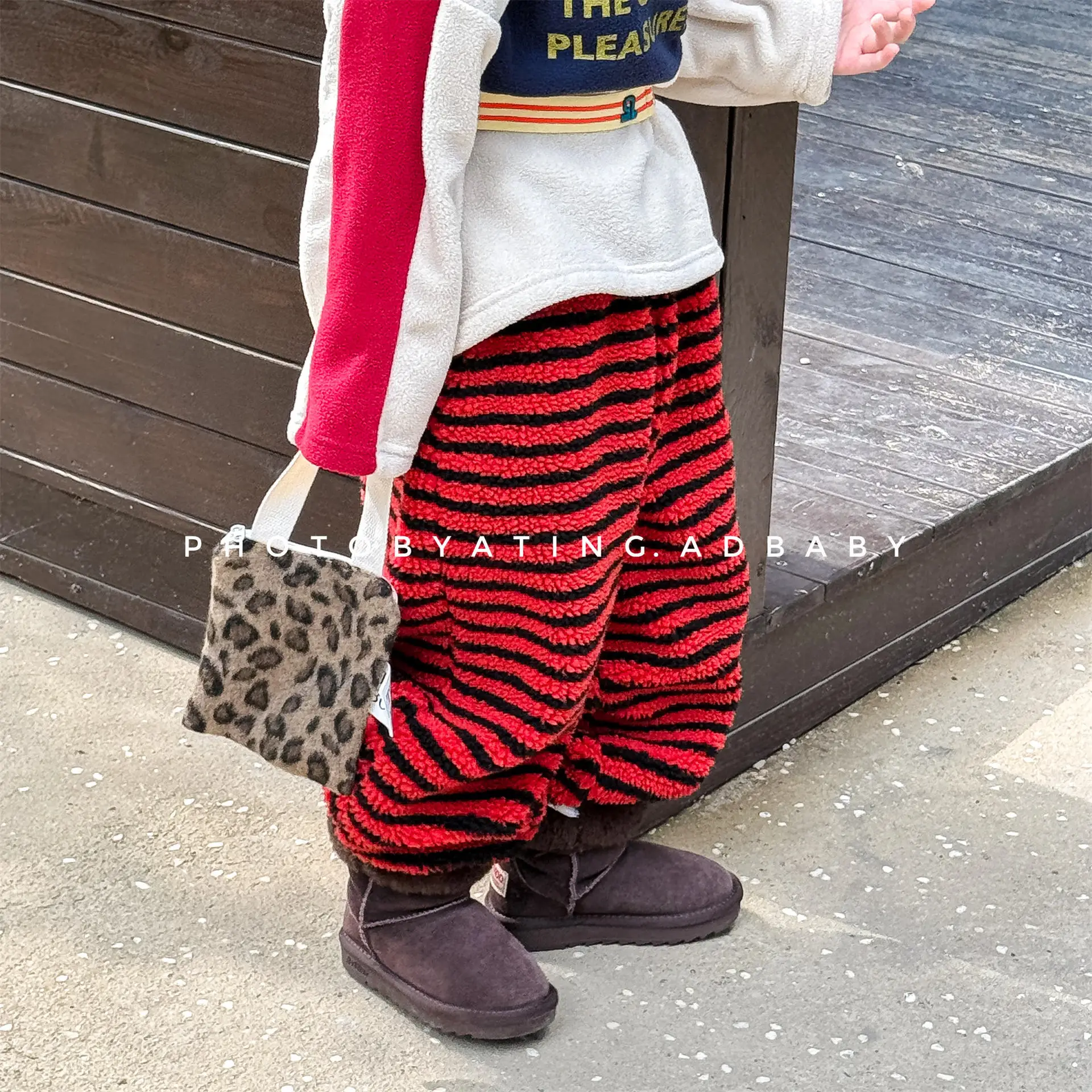 

2025 Winter New Children Lamb Fleece Trousers Baby Warm Casual Pants Boys Girls Striped Harem Pants Fashion Kids Clothes