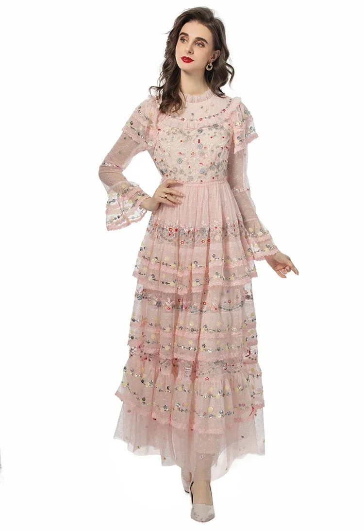 

Bohemian Flowers Embroidery Sequins Net Yarn Cascading Ruffle Women Summer Fashion Runway Dress