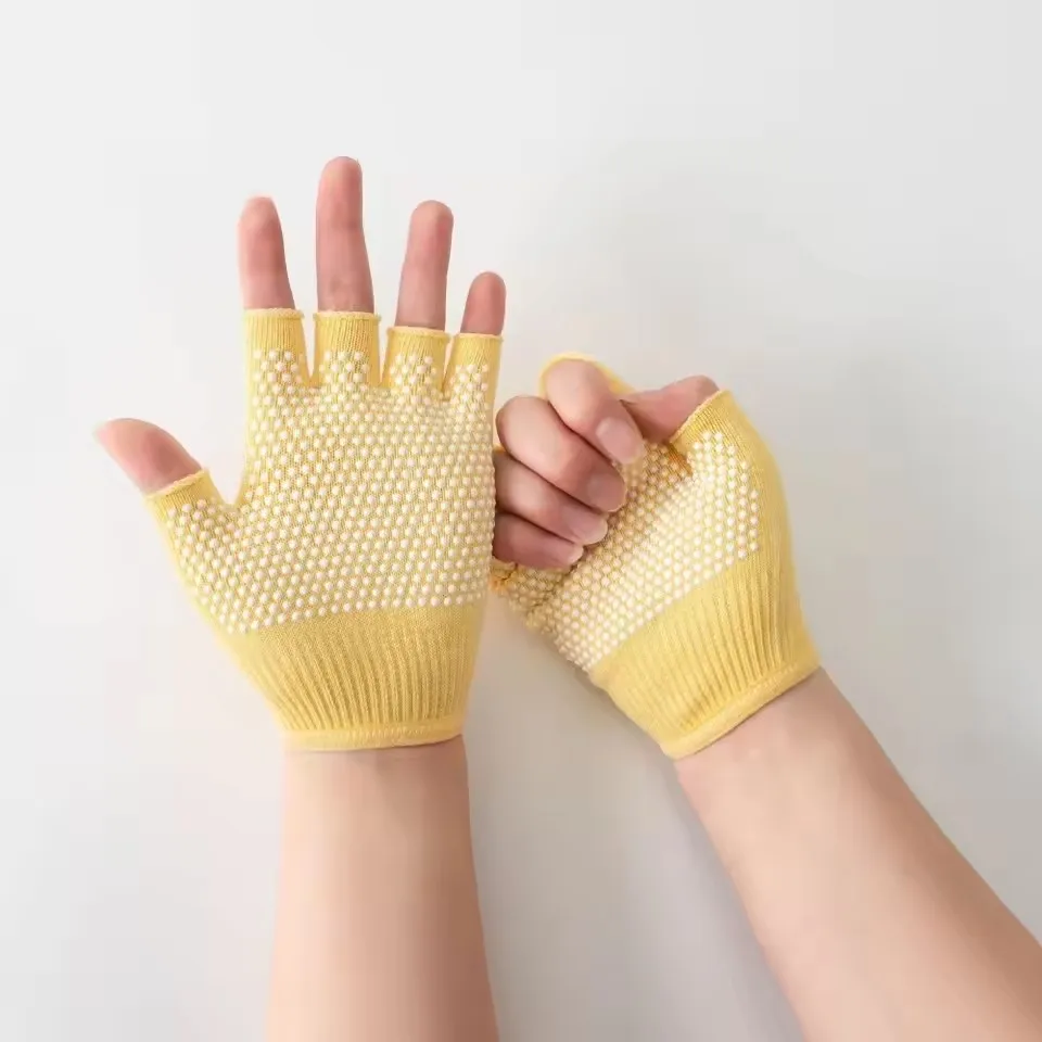 Nouveaux gants antidérapants de Yoga demi-doigt, vêtements respirants, résistants, gants de Fitness, demi-doigt, gants de cyclisme, Pilates
