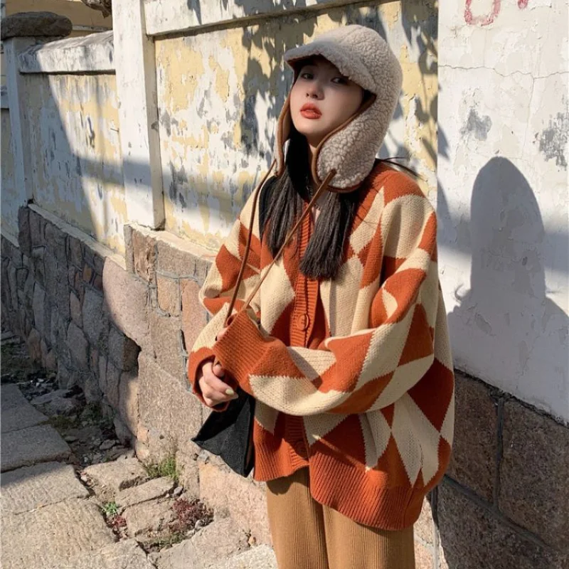 Autumn/Winter Vintage Elegant Lingge Sweater New Fashion Loose Outerwear Slouchy V-neck Knitted Cardigan Top Coat For Women