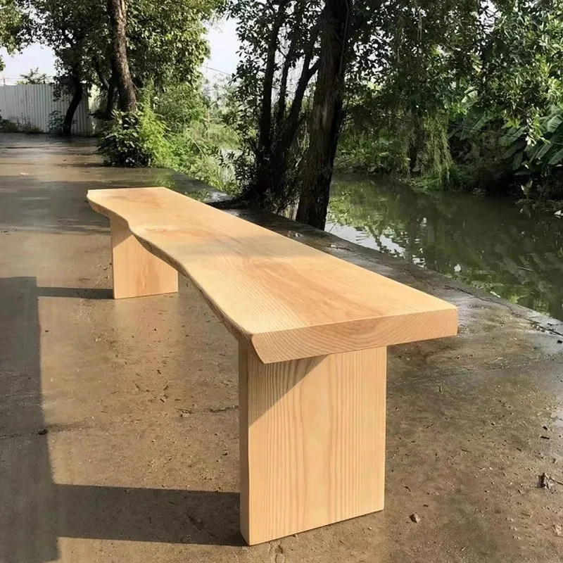 Banco nórdico de madera maciza, banco con borde natural, taburete de comedor de diseño, taburete de descanso, banco sencillo personalizado, taburete para cambiar zapatos