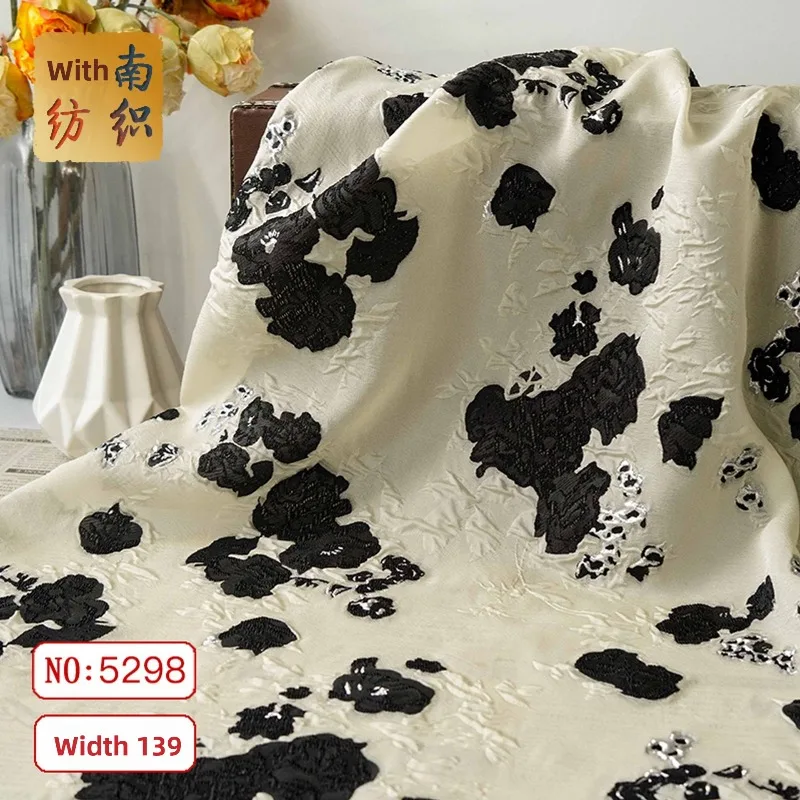 

Spring Summer Slightly Sheer Jacquard Fabric for Dress Vest Clothing Sofa Blanket Cloth Diy By The Meter Sewing Material