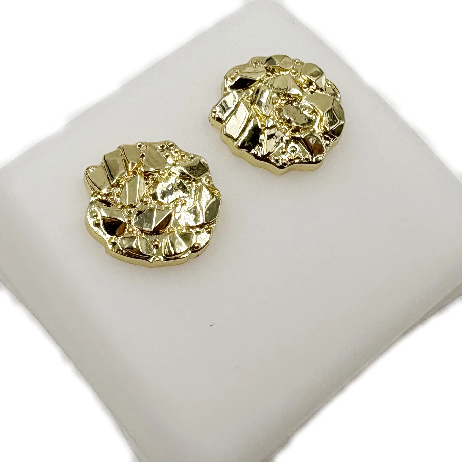 Thumbnail 4 - #15 Compare Gold Earrings Before You Buy