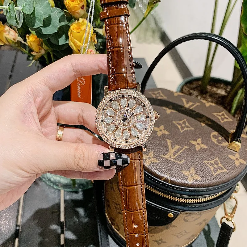 Luxury Rhinestone Genuine Leather Ladies Watch Fashion Creative Rotating Big Dial Waterproof Party Gift Watch Relogio Feminino