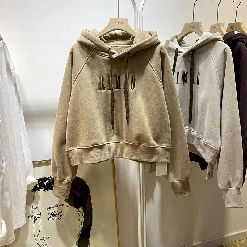 

Модные топы с капюшоном для женщин, повседневная свободная короткая толстовка с капюшоном, новинка 2025 года, осень-зима, модные толстовки, пуловер, пальто с капюшоном, топ Y2k