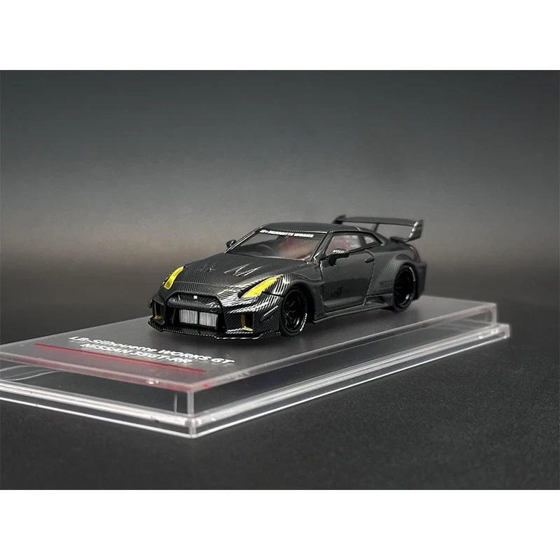 CM In Stock 1:64 LBWK GTR R35 Super Silhouette 35GT-RR Full Carbon Black Diecast Diorama Car Model Collection Miniature Toy