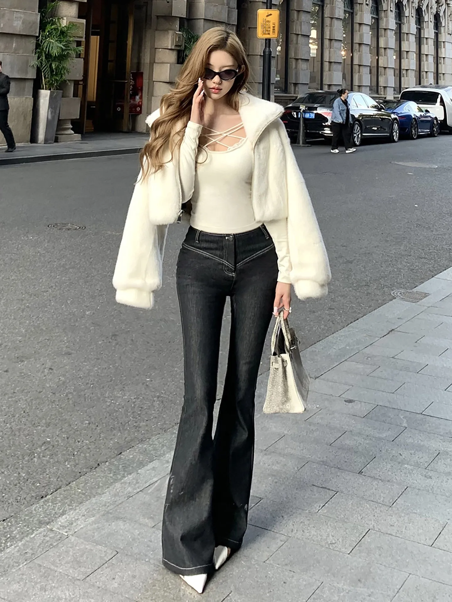 

Design Sensation Double V Waist Tie Women's Jeans Slimming Micro Flared Denim Pants High Waist Casual Style Winter Season