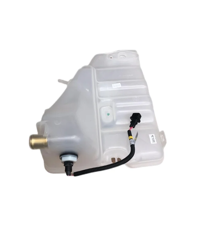 BFM1013Diesel Engine Spare Parts  Cooling System Coolant Water Expansion Tank 2084 5189 20845189