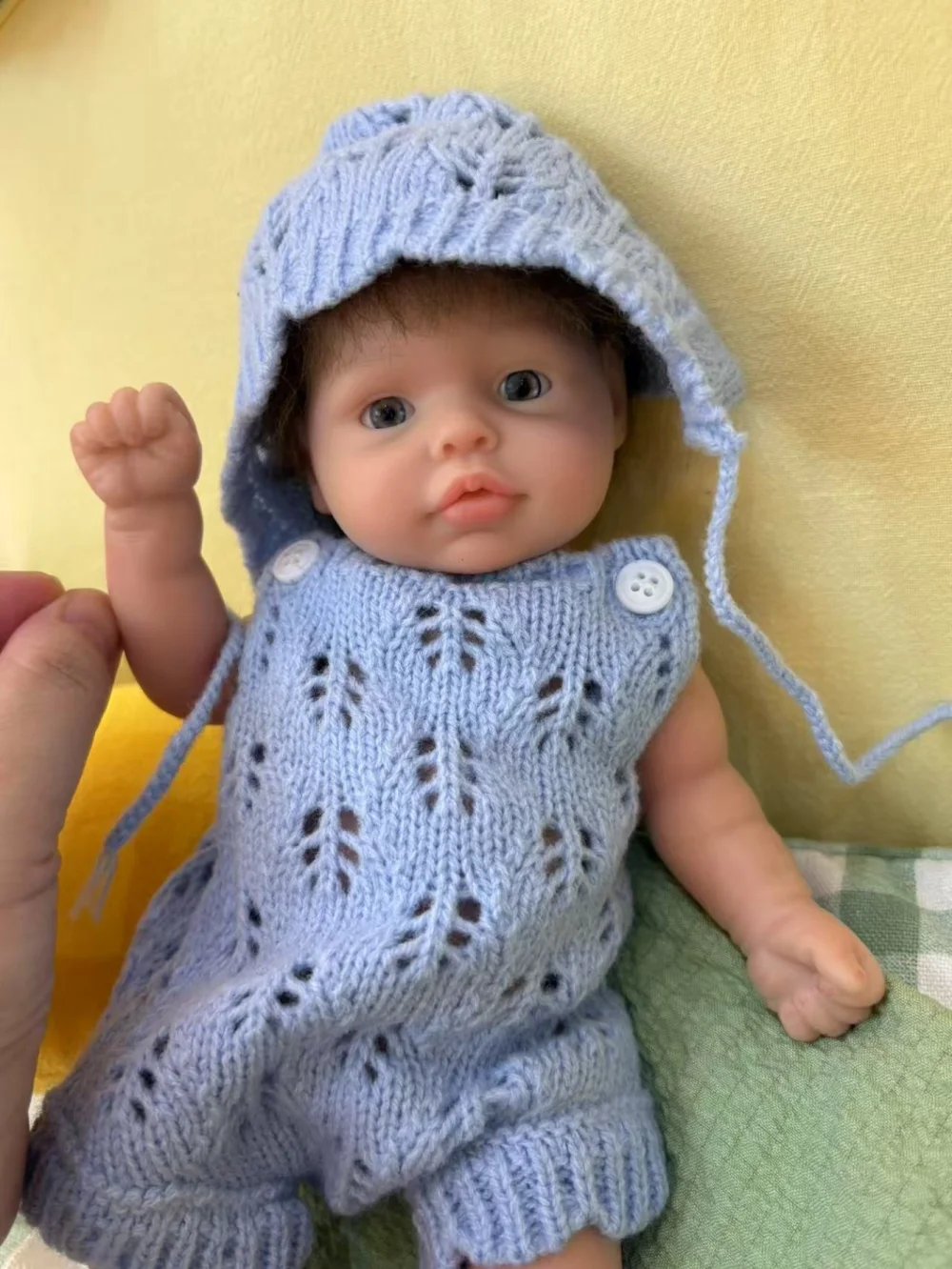 新しい10インチのエリー全身シリコン製ベビーガール新生児人形、素敵な手作りのリアルなリボーンドール、クリスマスプレゼントに