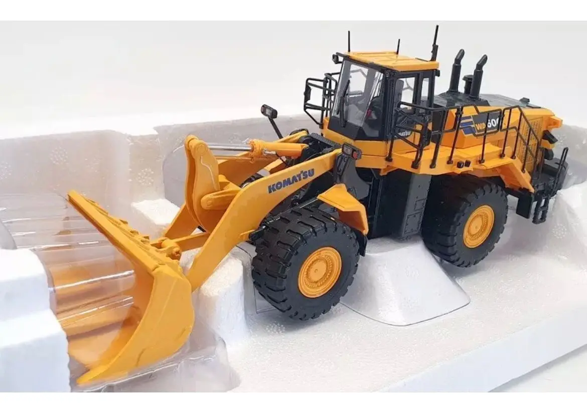 1/50 Scale Die-Cast Model Komatsu WA600-8 Stone Handler DieCast Model Toy UH8153