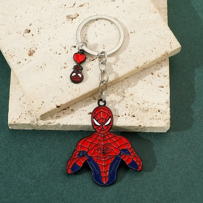 Marvel Spiderman Peripheral Movies Creative Personalized Heart Shape Keychain Hanging Chain School Bag Decoration Pendant Gift