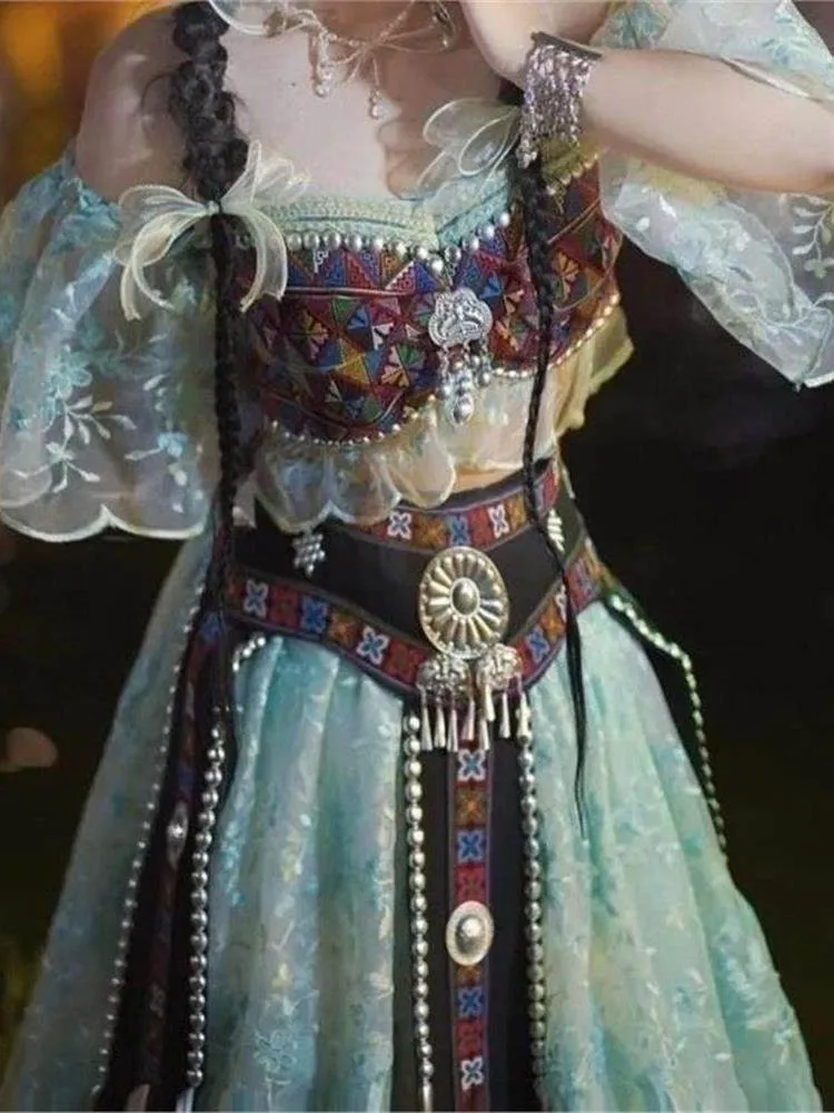 

Travel photography studio shoots ethnic costumes