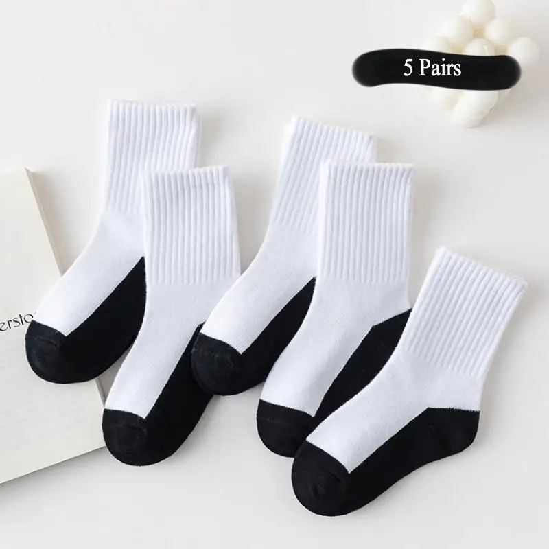 5 Paar Kinder-Schulsocken, einfarbig, für Jungen und Mädchen, Sportsocken, mittelhohe Schaftlänge, aus Baumwolle, atmungsaktiv, weiß, für Kinder von 1 bis 12 Jahren. – Detail 1