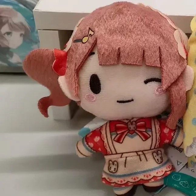 Mochizuki Honami Yoisaki Kanade Momoi Airi Shiraishi An Akiyama Mizuki Asahina Mafuyu Project Sekai أفخم دمية بلوشي قلادة