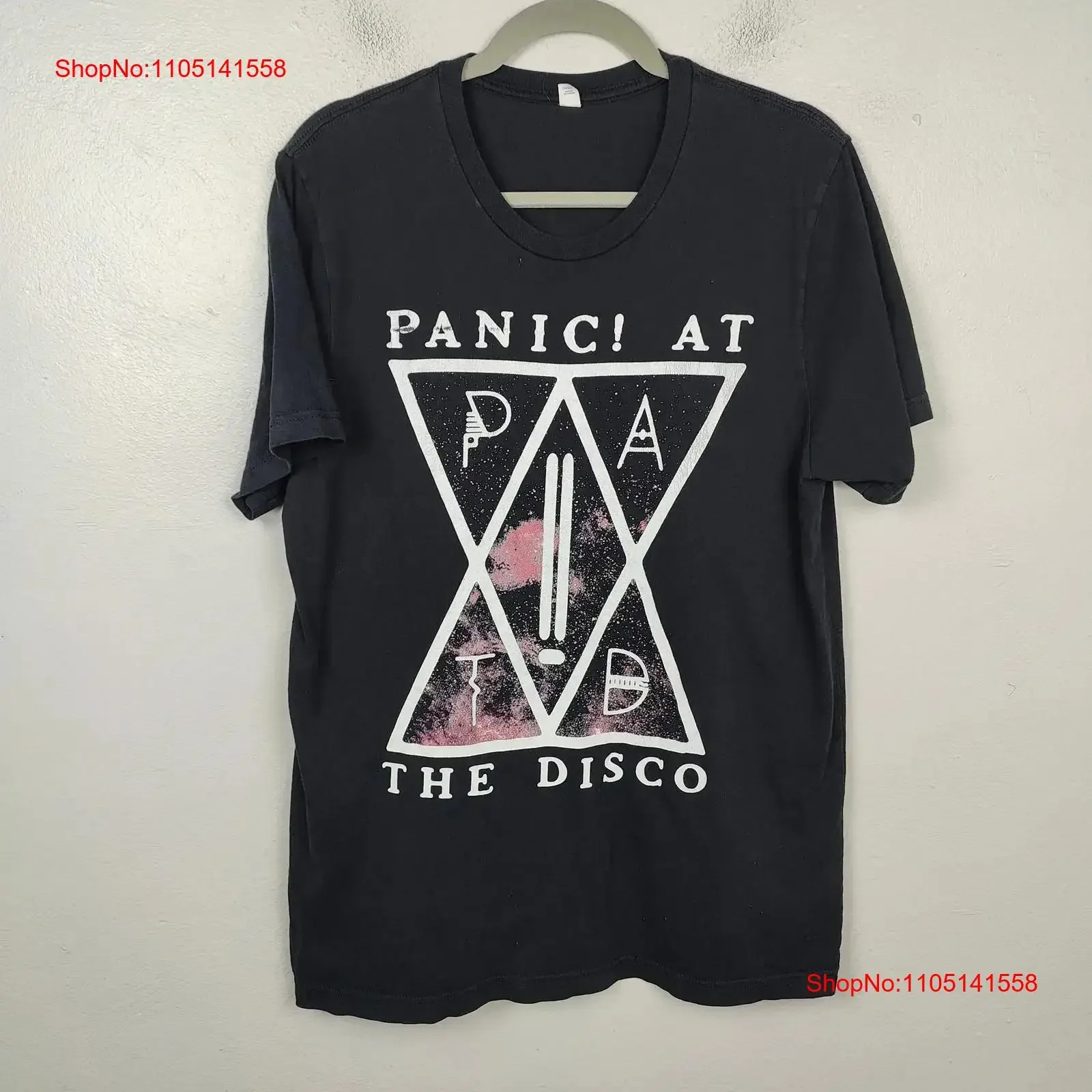 Panic at the Disco T Shirt Mens Medium Black Rock 2018 Tour Band vintage Washed Comfortable Stretched Breathable