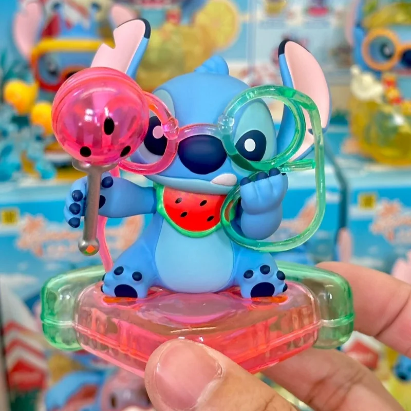 Boîte de la série Carnaval d'Été du Stitch de Disney Authentique, Modèle de Décoration de Dessin Animé Kawaii, Poupées de Collection, Jouets, Cadeaux d'Anniversaire pour Enfant