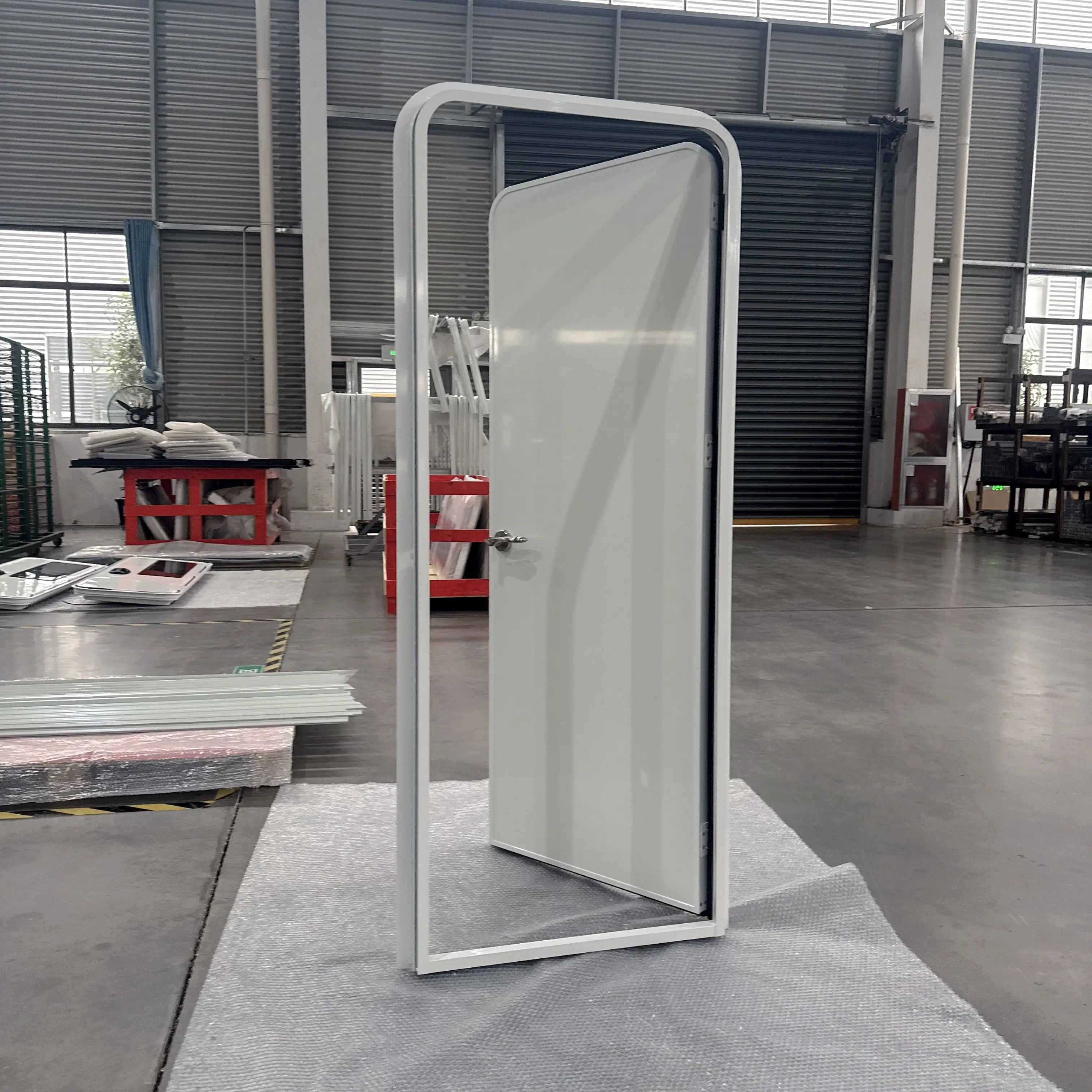 메이디 모던 럭셔리 알루미늄 합금 방수 RV 단일 도어 맞춤형 크기 카라반 출입문