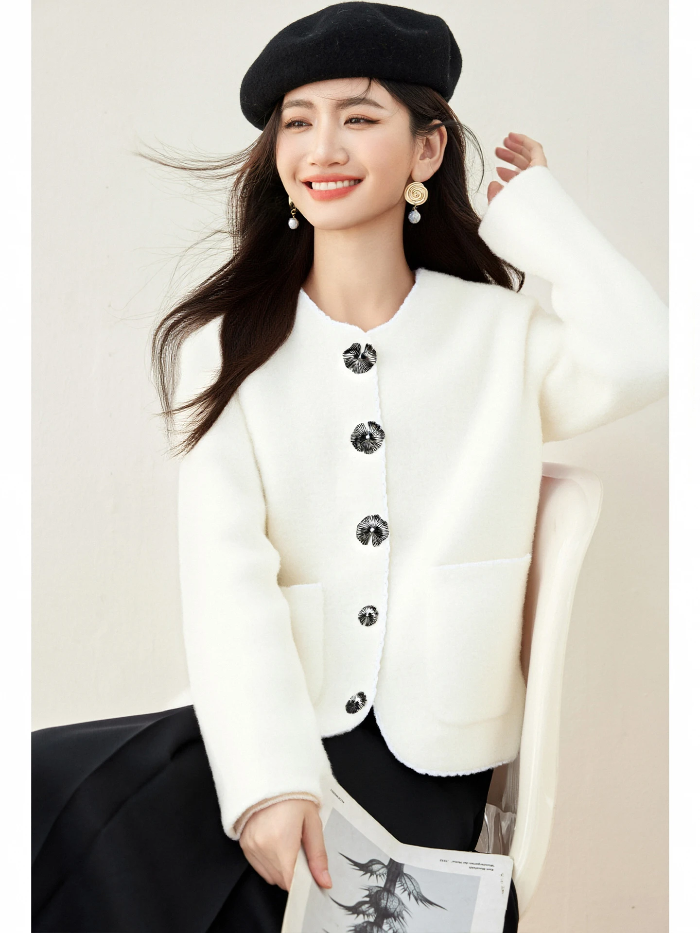 

2025 Xiaoxiangfeng Heavy Industry Raccoon Velvet Sweater Jacket Women'S Autumn/Winter New Knitted Cardigan Top