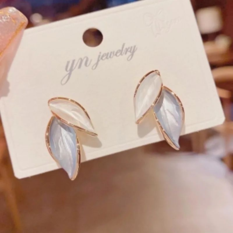 Korean Girl Earrings Fashion New Temperament Earrings Blue And White Leaves Super Fairy Crystal Fresh Net Red Earrings Oorbellen