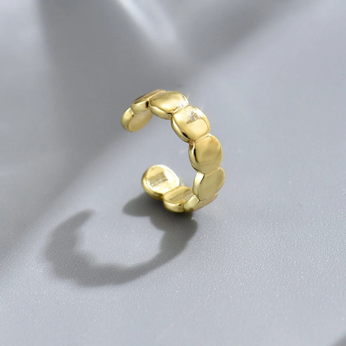 ZHONGVI تصميم هندسي بسيط أقراط امرأة الزركون البطانة الأذن الكفة الاتجاه أقراط مجوهرات هدية دروبشيبينغ