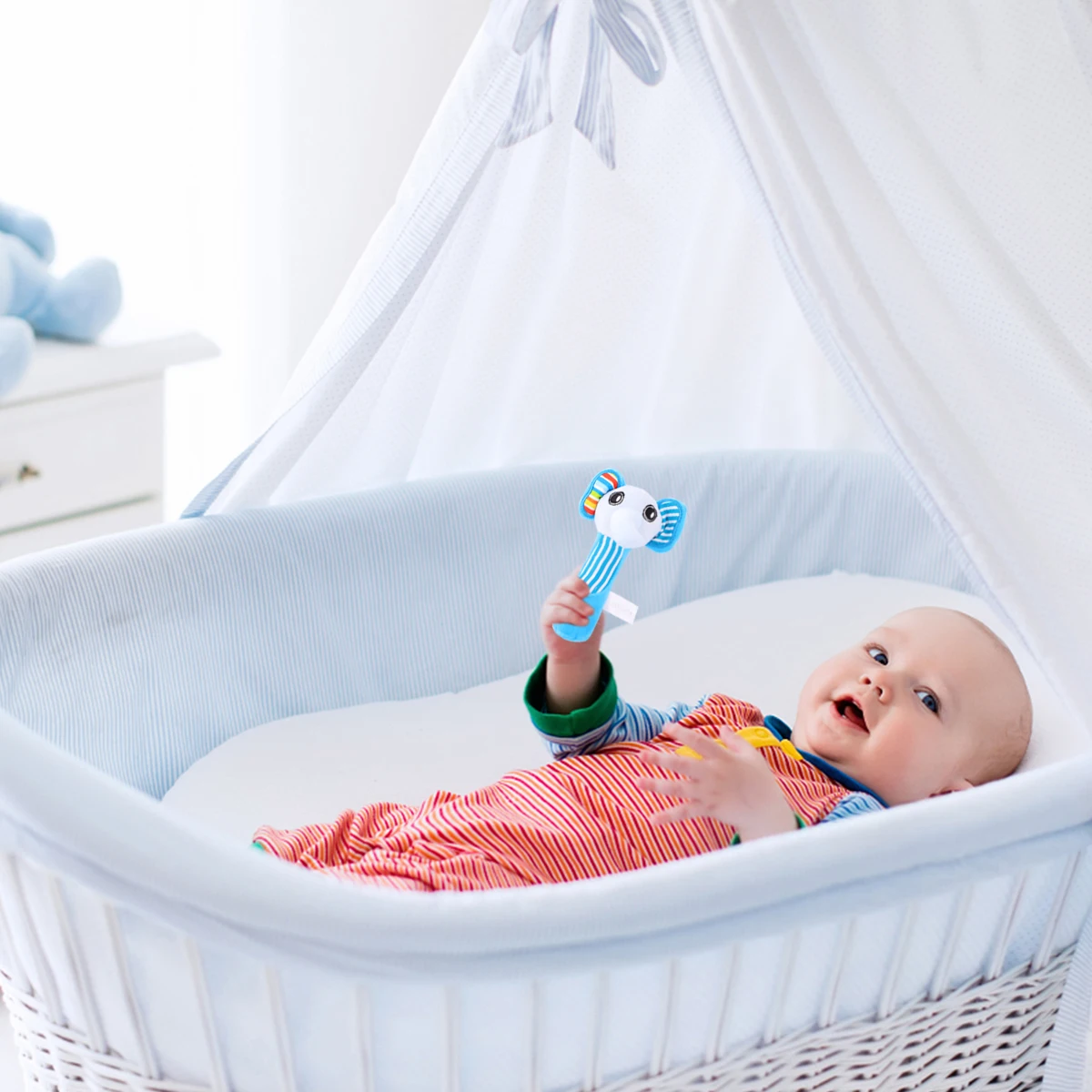 Hochet Animal coloré fait à la main, Mini portable pour bébé, développement sensoriel, jeu Parent-enfant, éléphant bleu, 1 pièce