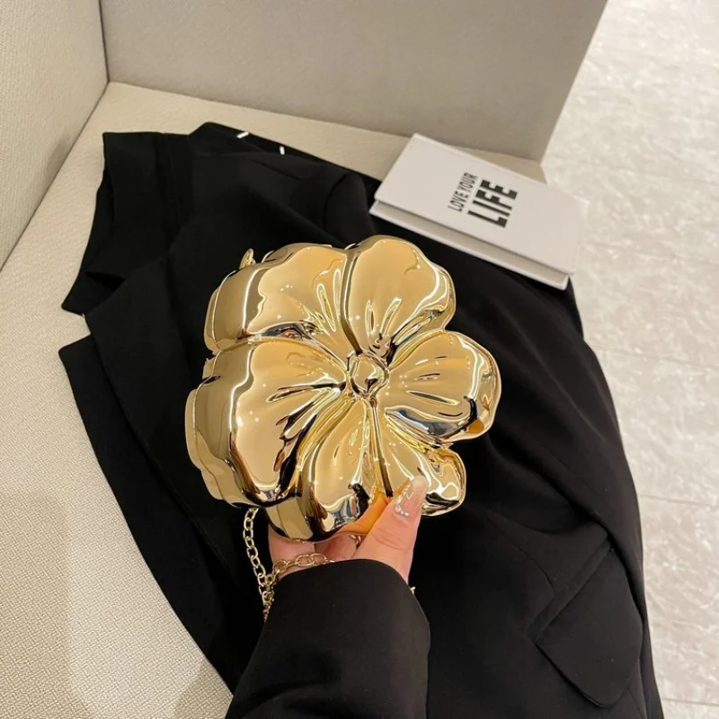 

Gold Metal Flower Shaped Crossbody Bag for Women Sparkling Evening Party Clutch Small Phone Purse Fashion Shoulder Bag