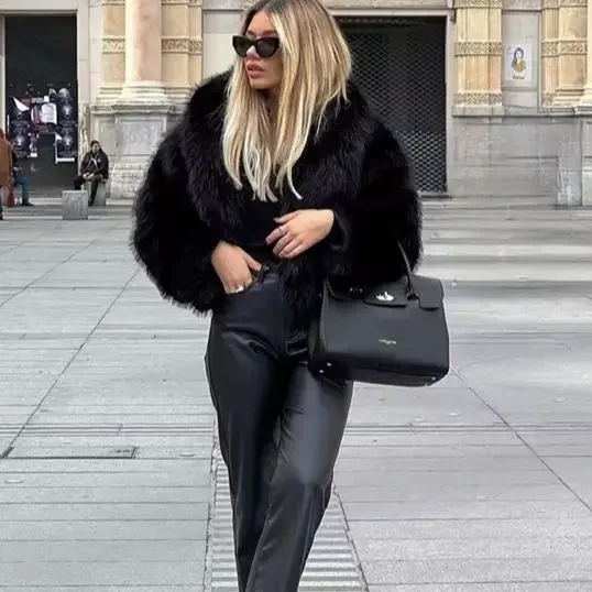 Abrigo de piel sintética para mujer europea, moda de otoño e invierno, abrigo corto informal de gran tamaño