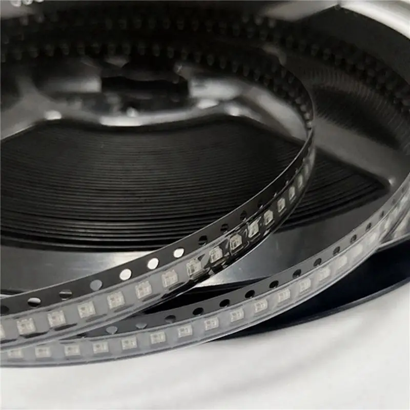 CYCLI-800Pcs WS2812 2020 LED Chip 4Pins Mini White PCB Addressable Digital RGB Full Color LED Chip DC5V For LED Strip Screen