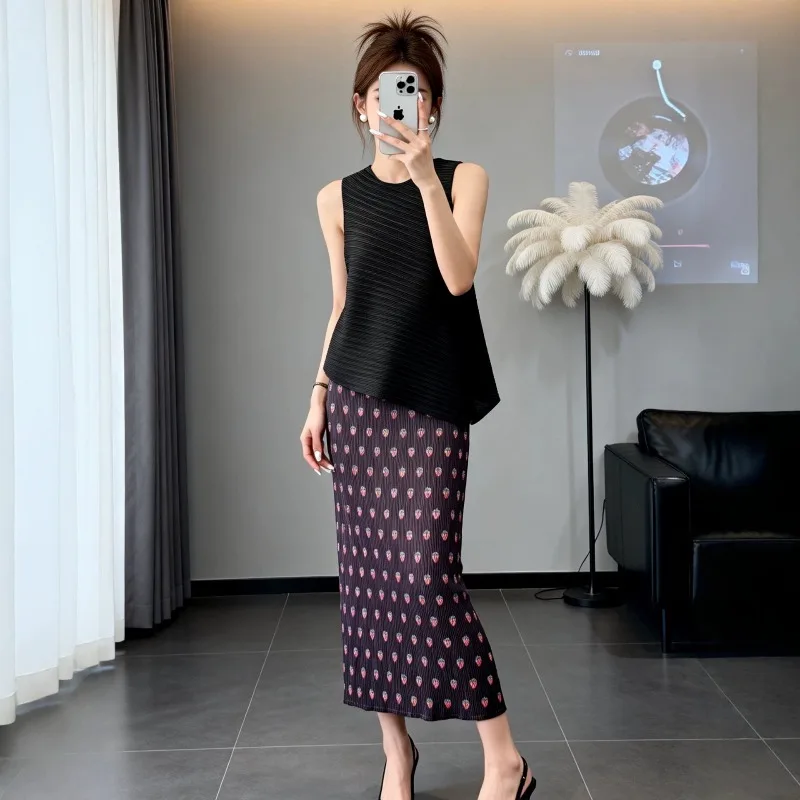 Miyake Pleated Japanese Sweet Style Strawberry Pleated Skirt Elastic Waist Straight Long Skirt Spring Summer New Niche Design