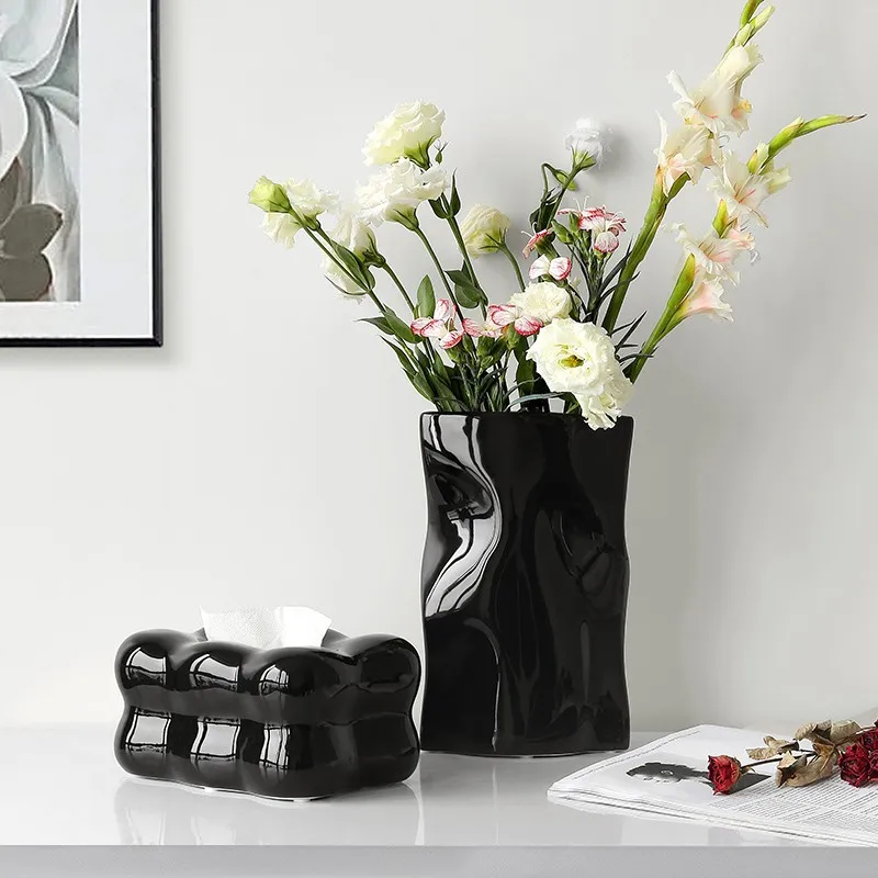 Creative niche pleated ceramic vase ornament, living room desktop