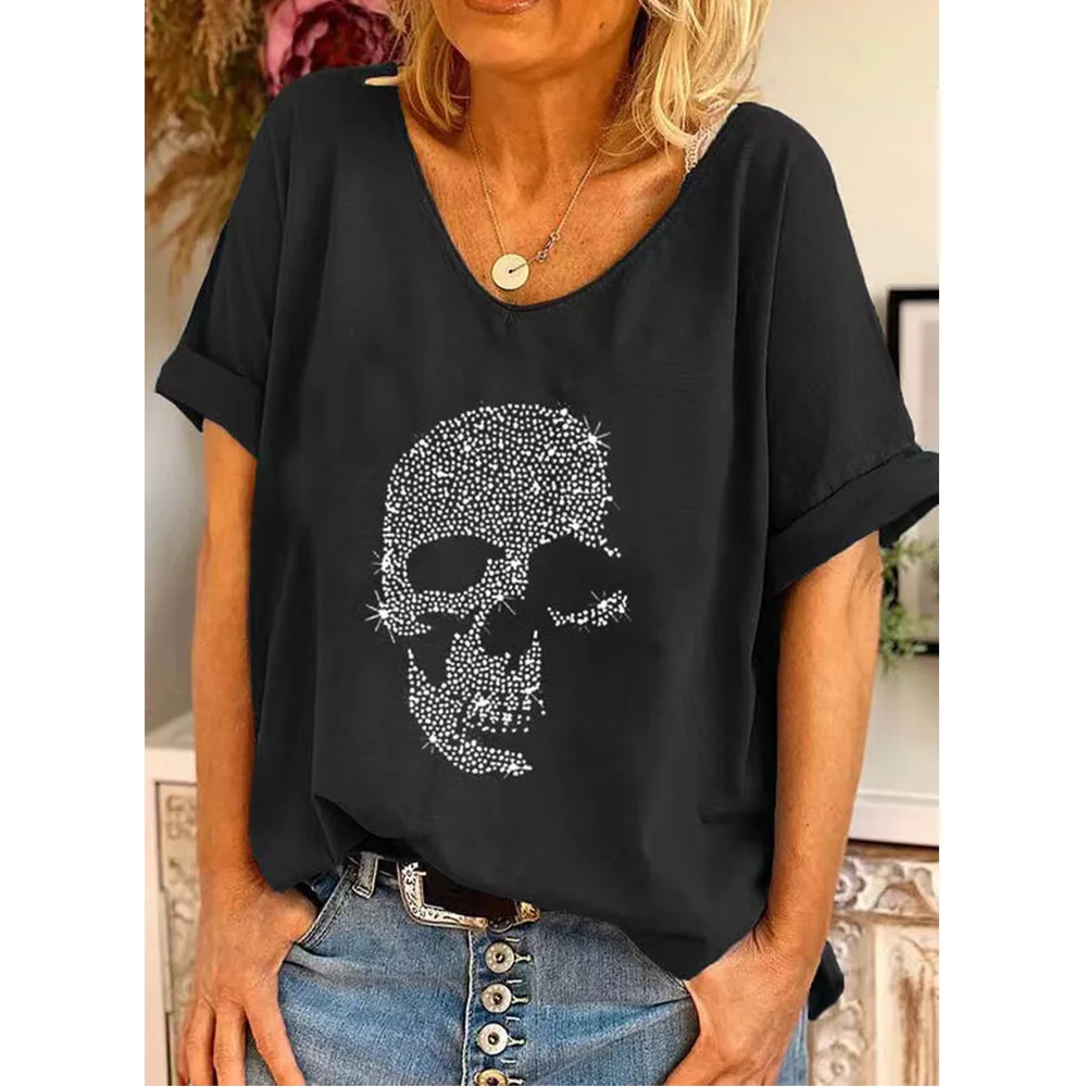 

2024 New Women T-shirt 3D Horror Skull Print Women V-neck Tops Short Sleeve Shirt Casual Street Versatile Clothing Ladies Tees