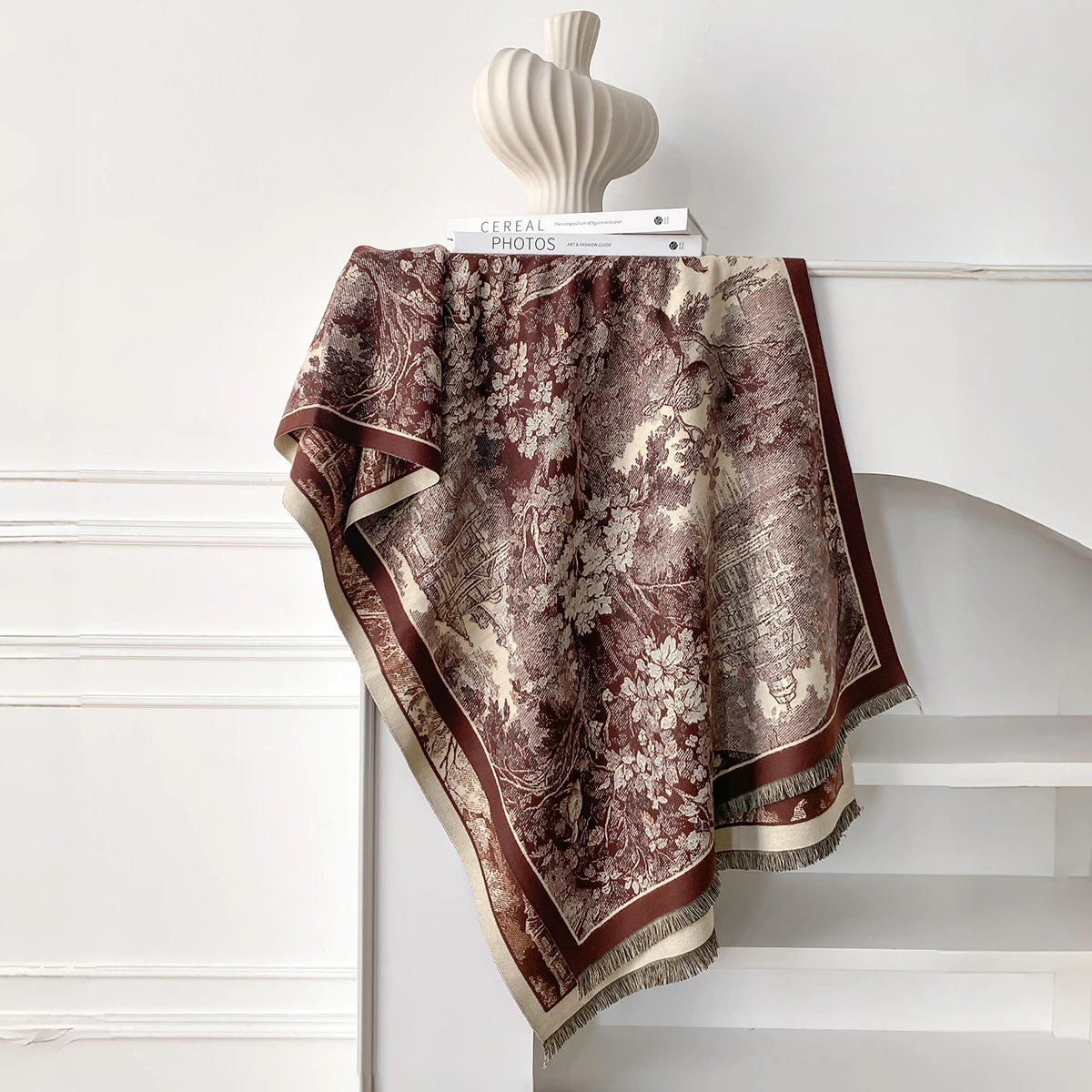 Eleganter Damen-Kaschmirschal im Retro-Stil mit doppelseitigem Landschaftsdruck, Winter-warmer Pashmina-Schal, Foulard-Poncho – Detail 18