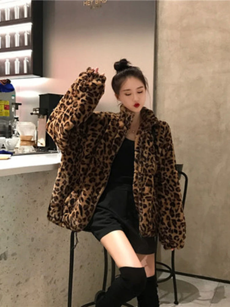 2023 New Winter Leopard Print Jacket Women's Stand collar Warm Parkas Outwear Autumn Winter Korean Female Loose Faux Fur Coats