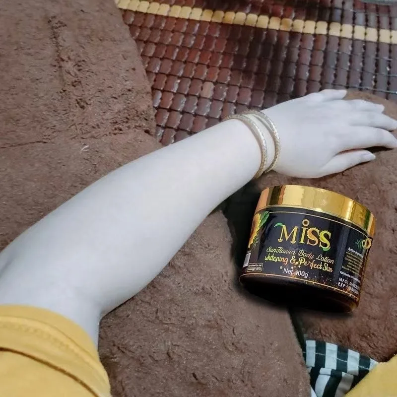 KEM BODY MISS THAI LAN Cuerpo blanqueador para pieles oscuras, aclara la pigmentación, aclarante brillante blanco brillante botella de 120 g/400 g