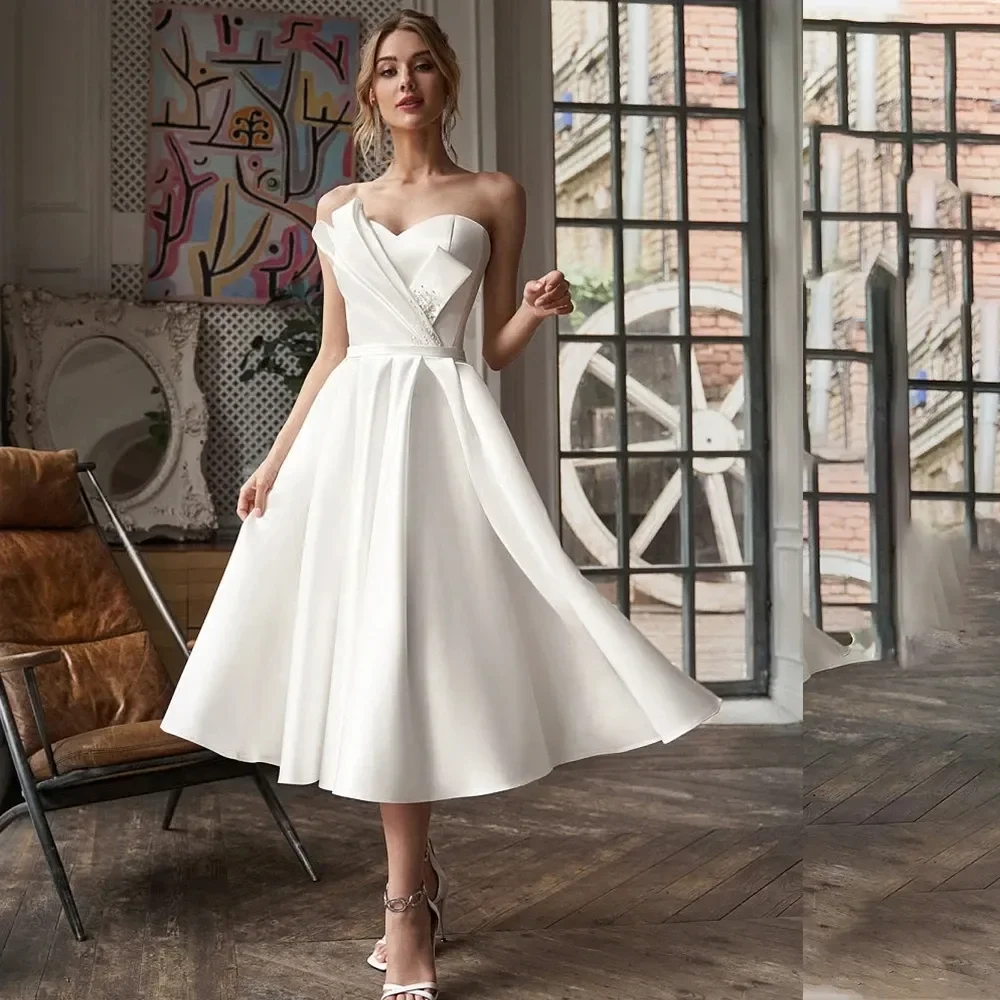 Elegante Prinzessin ein Kristall Luxus Brautkleid sexy kurzen V-Ausschnitt träger los rücken frei romantischen Strand garten Braut party Kleid